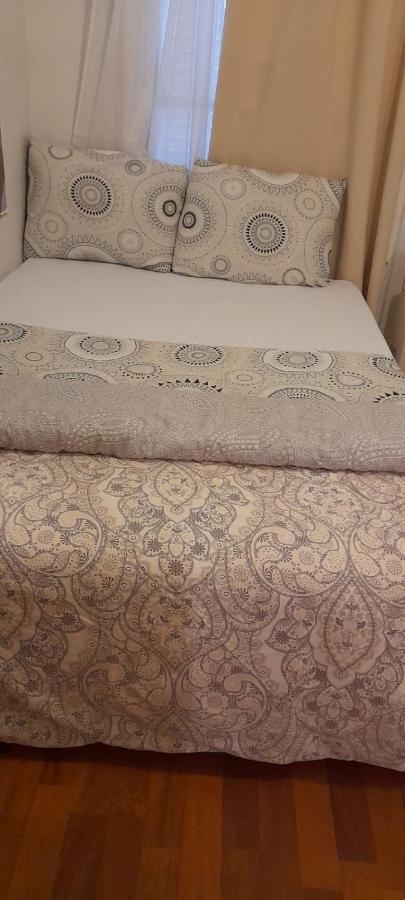 Chic Appartement Венсен Екстериор снимка